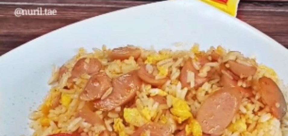 Resep Hidangan Utama - Nasi Goreng Sosis - Palmia I 