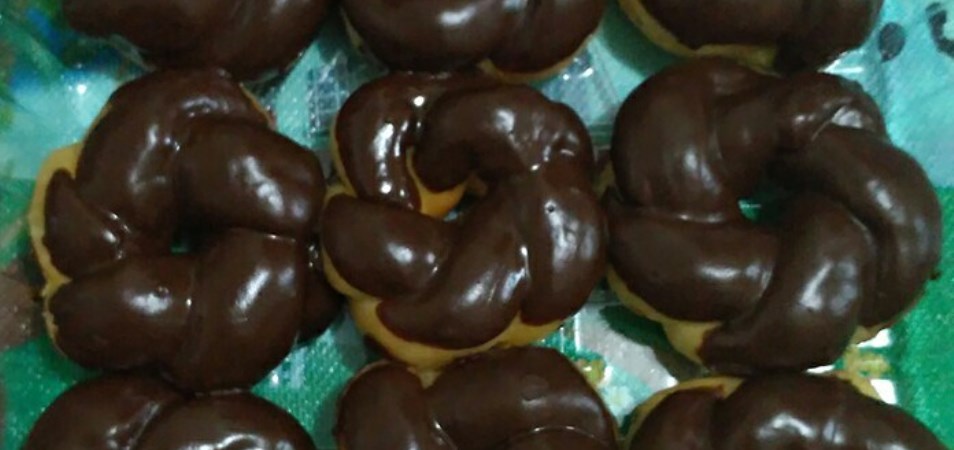 Resep Camilan Donat Kepang Coklat Palmia I Margarin 