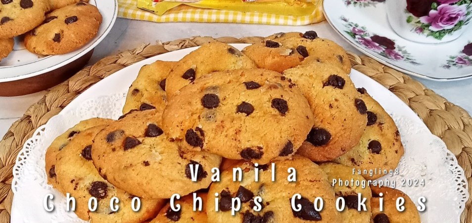 Vanila Choco Chips Cookies