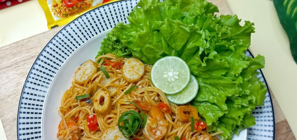 Spaghetti Tomyam Goreng Seafood