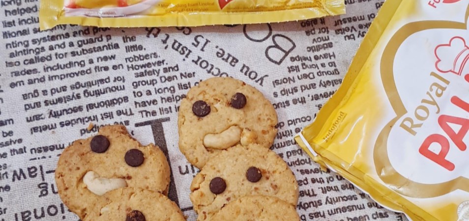 Cashew Nut Cookies