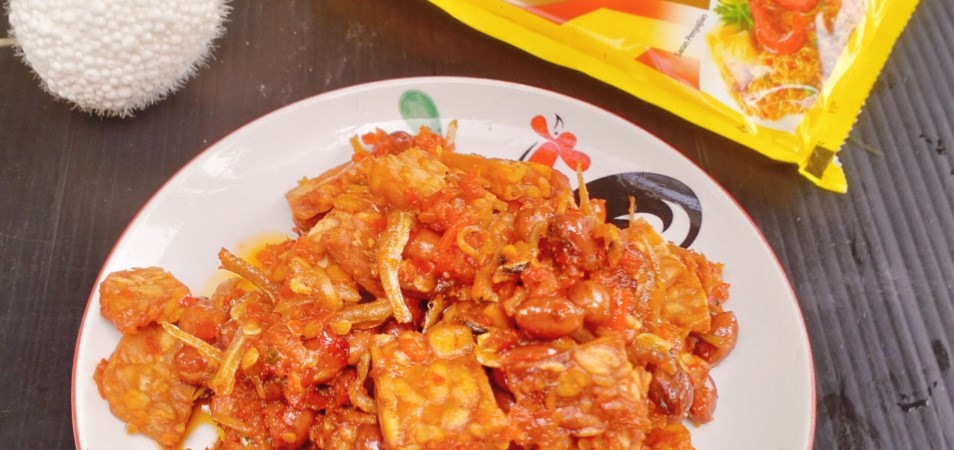 Teri Tempe Kacang Tanah Balado