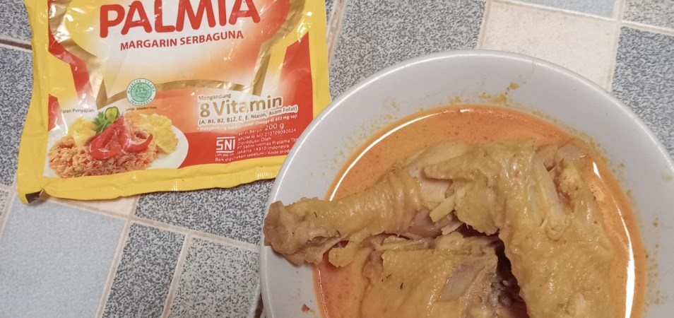 Gulai Ayam Kampung Bumbu Rempah