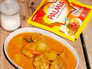 Gulai Ayam Kentang Gurih